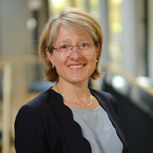 Portrait einer lächelnden Kerstin Sommer
